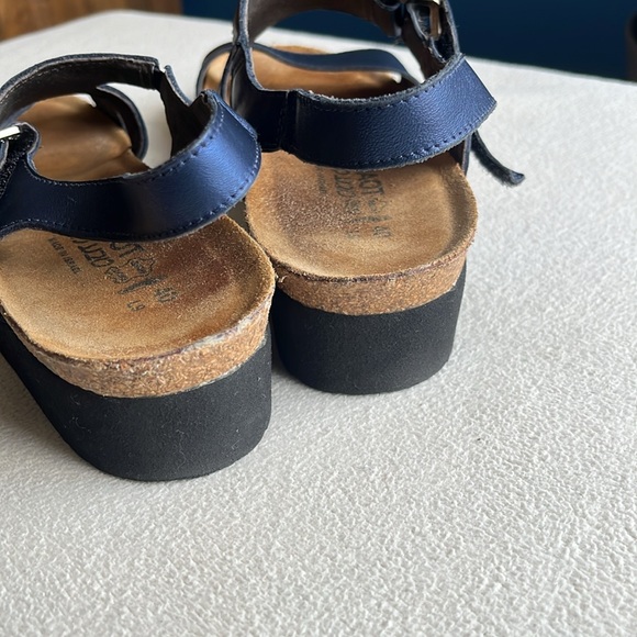 NAOT sandals, size 40. - Picture 7 of 9